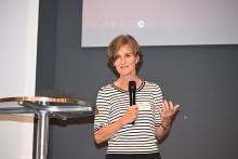 Evelyne Pintado, Senior Communication Architect chez Navixia
