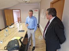 Discussion entre Philippe Alpy, Maire de Frasne et Vice-Président FTJA, et Pascal Broulis, Président FTJA